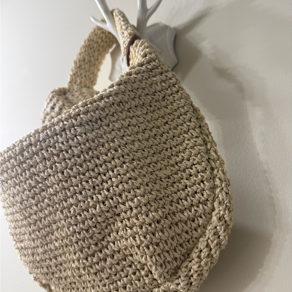 BTB Los Angeles Straw Raffia Lucia Knotted Hobo Bag - Picture 4 of 10